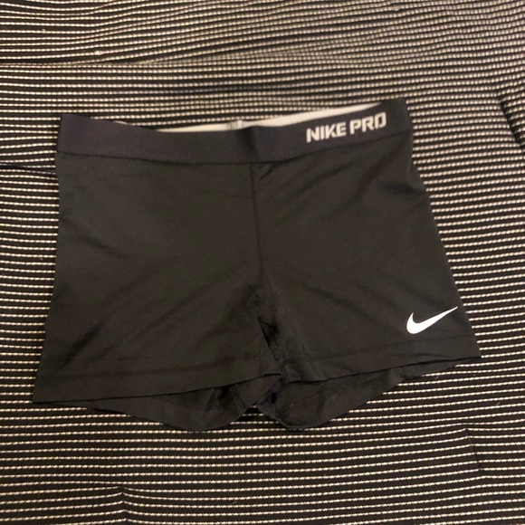 nike pro spandex shorts womens